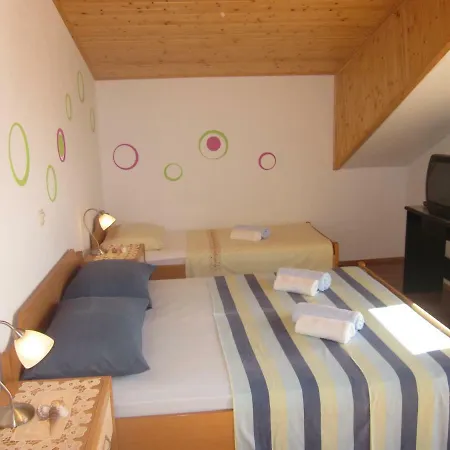 Kresic 1 Hvar Apartment